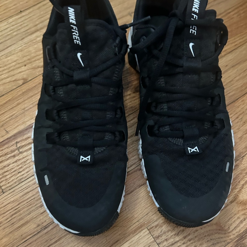 Nike Metcon Black Athletic Shoes